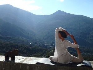 Posture pigeon yoga, corse