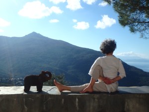 Posture de yoga, cap corse